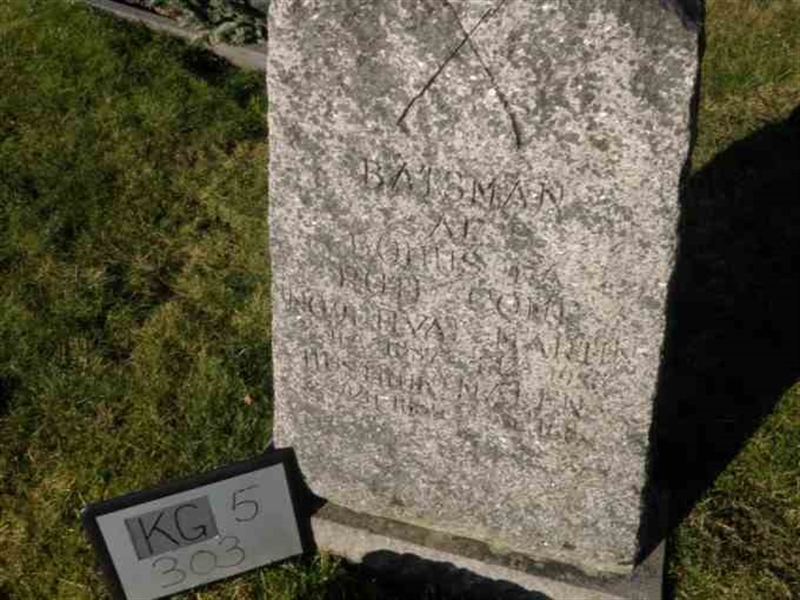 Grave number: 5   303