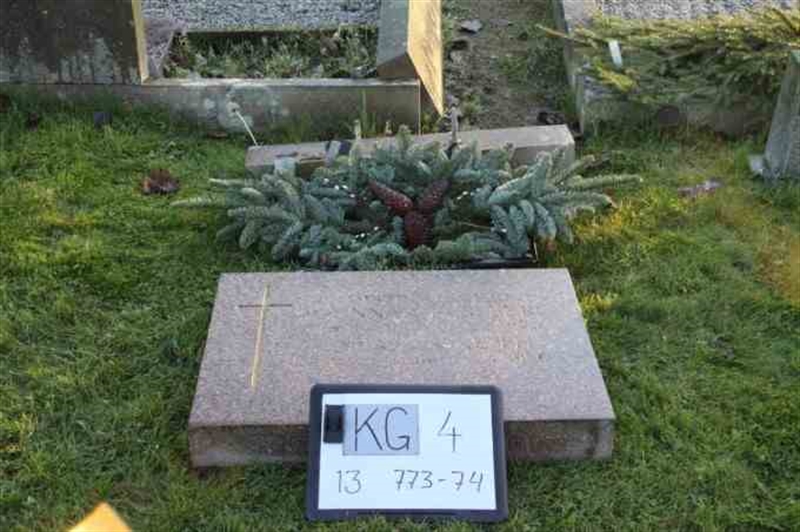 Hautatunnus: 4 13   773-774