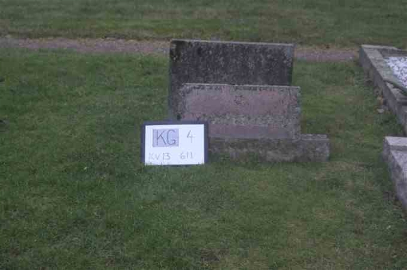 Gravnummer: 4 13   611