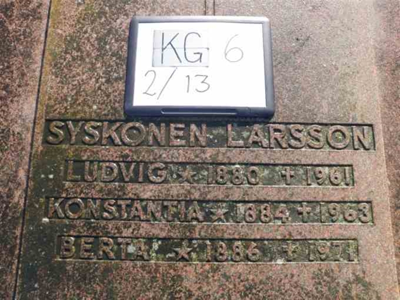 Grave number: 6 02    13-3