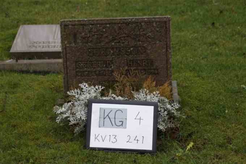 Hautatunnus: 4 13   241