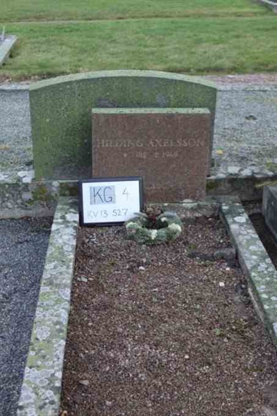 Gravnummer: 4 13   527