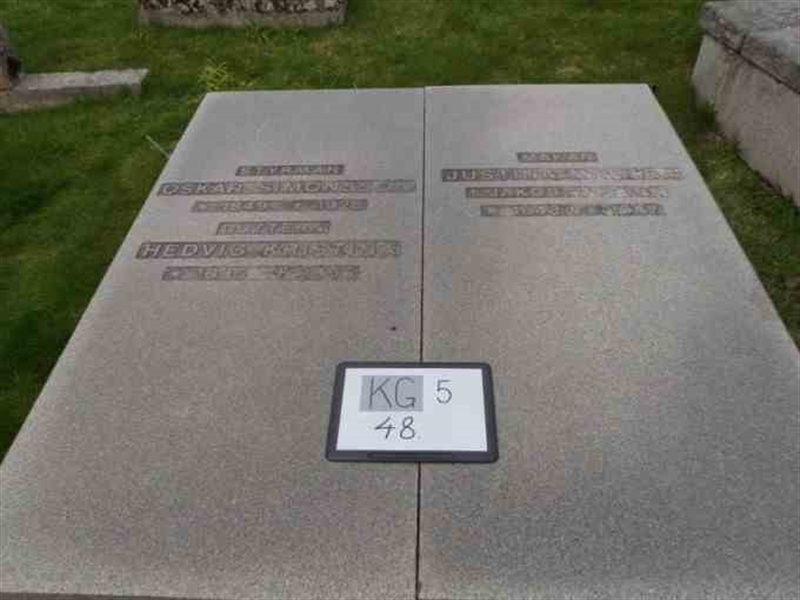 Gravnummer: 5    48-1