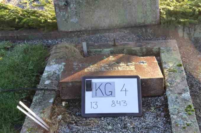 Hautatunnus: 4 13   843