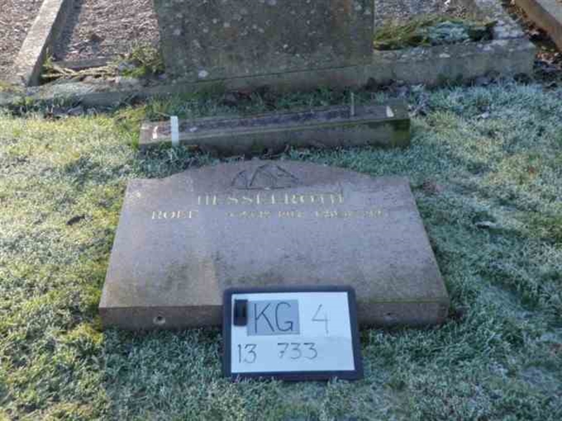 Hautatunnus: 4 13   733