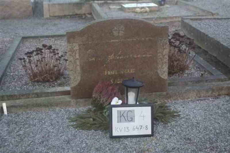 Hautatunnus: 4 13   647-648