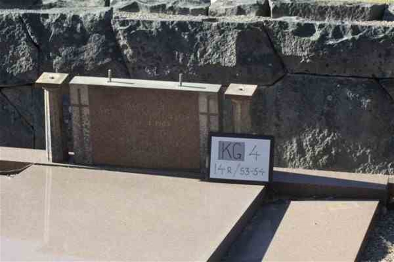 Hautatunnus: 4 14-R    53-54