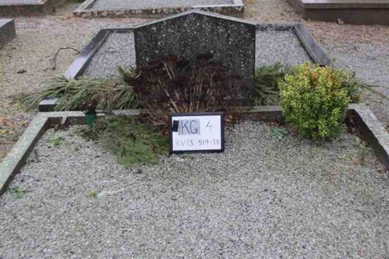 Hautatunnus: 4 13   519-520