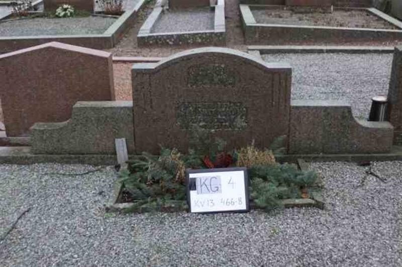 Hautatunnus: 4 13   466-468