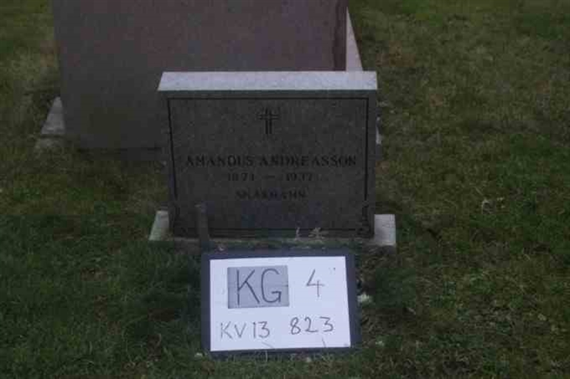 Hautatunnus: 4 13   823