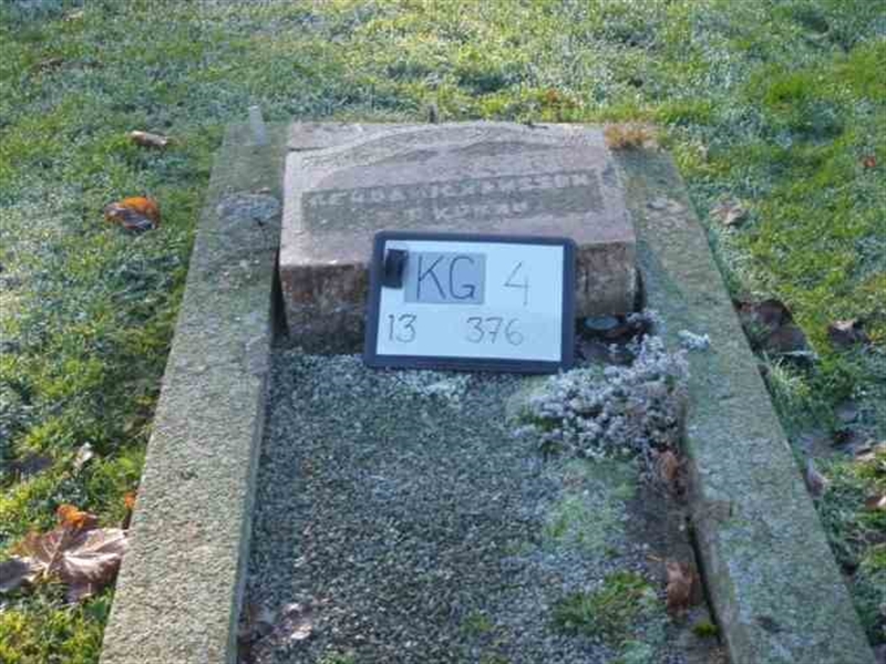 Hautatunnus: 4 13   376