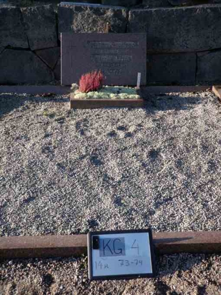 Hautatunnus: 4 14-R    73-74