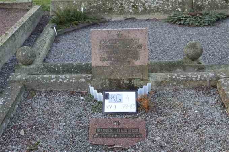 Grave number: 4 11    79-80