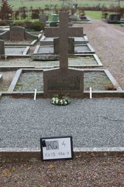 Hautatunnus: 4 13   436-437