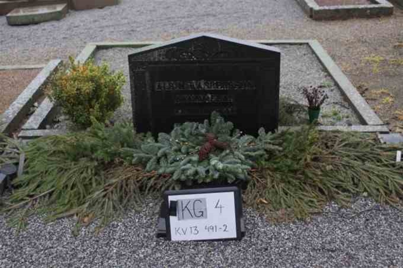 Hautatunnus: 4 13   491-492