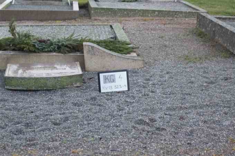 Hautatunnus: 4 13   523-524