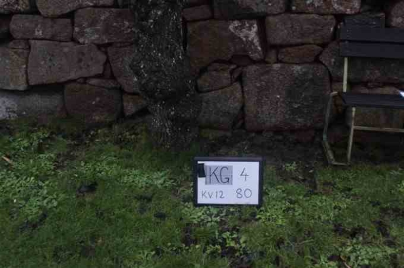 Hautatunnus: 4 12    80