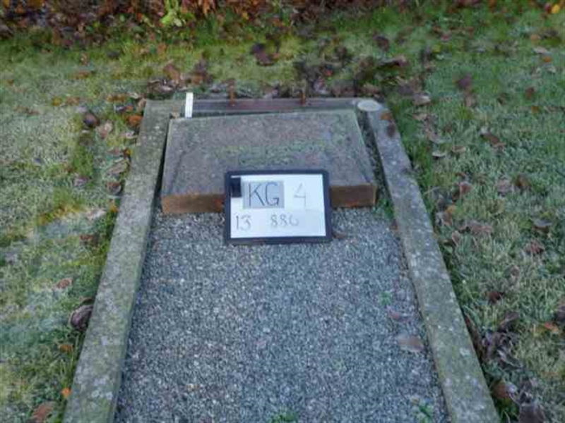 Hautatunnus: 4 13   880