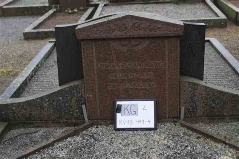 Hautatunnus: 4 13   493-494