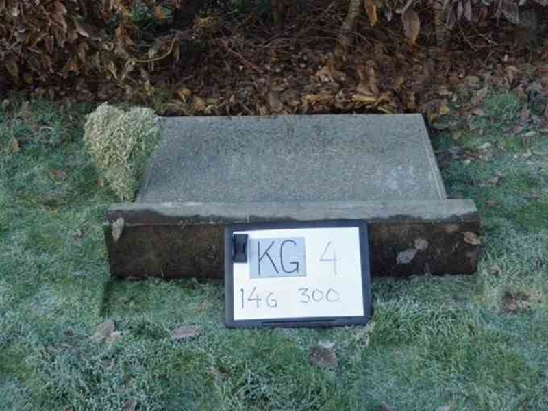 Hautatunnus: 4 14-G   300