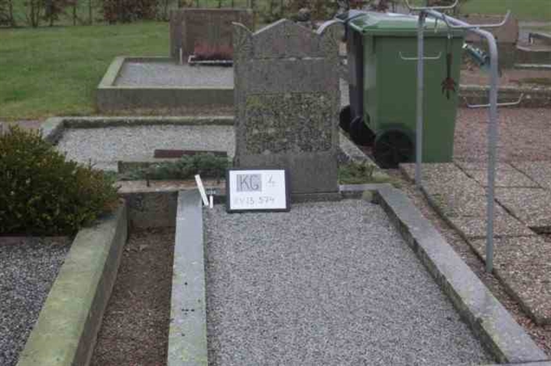 Hautatunnus: 4 13   574