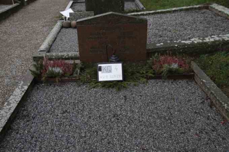 Gravnummer: 4 11   229-230