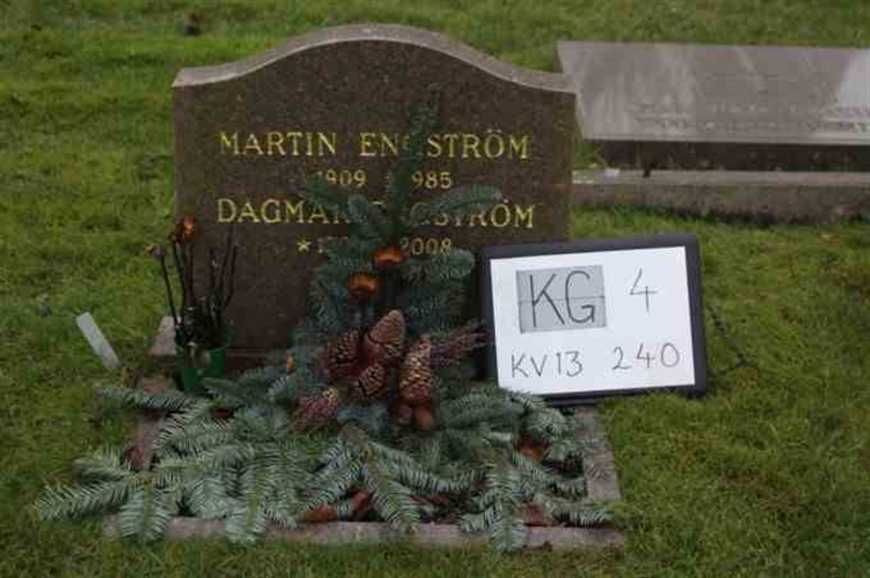 Gravnummer: 4 13   240