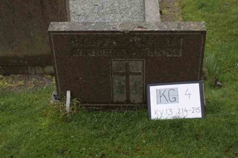 Hautatunnus: 4 13   214-215