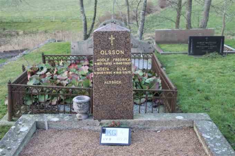 Hautatunnus: 4 11    70-71