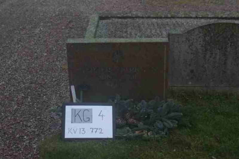 Gravnummer: 4 13   772