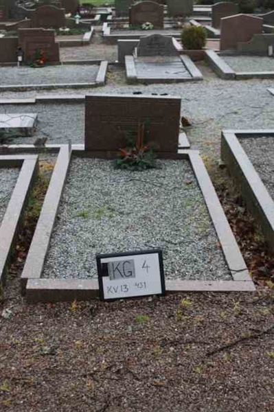 Hautatunnus: 4 13   431