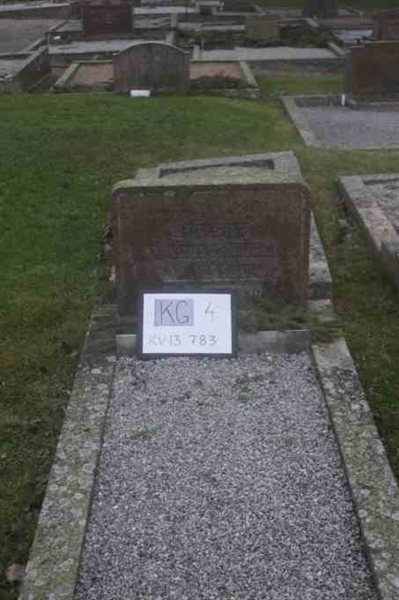 Hautatunnus: 4 13   783