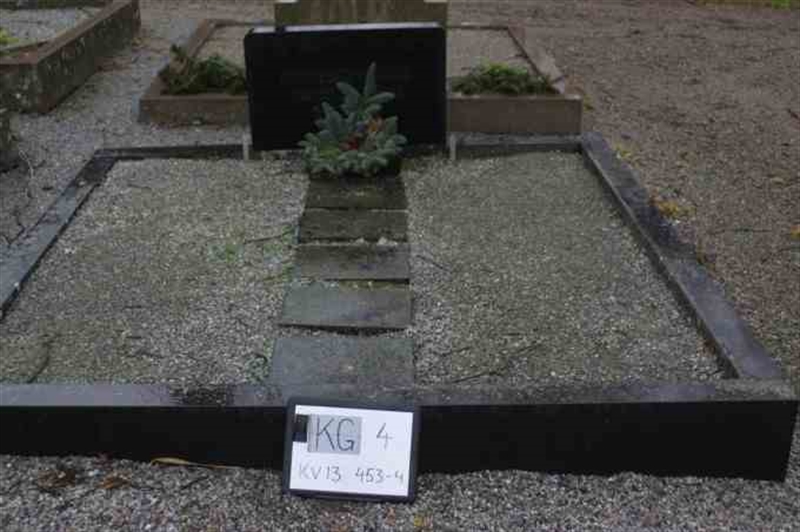 Hautatunnus: 4 13   453-454