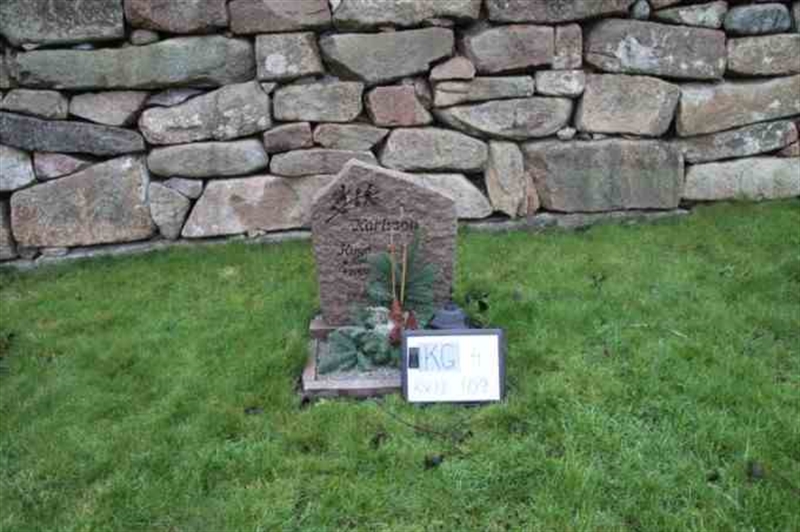 Grave number: 4 12   109