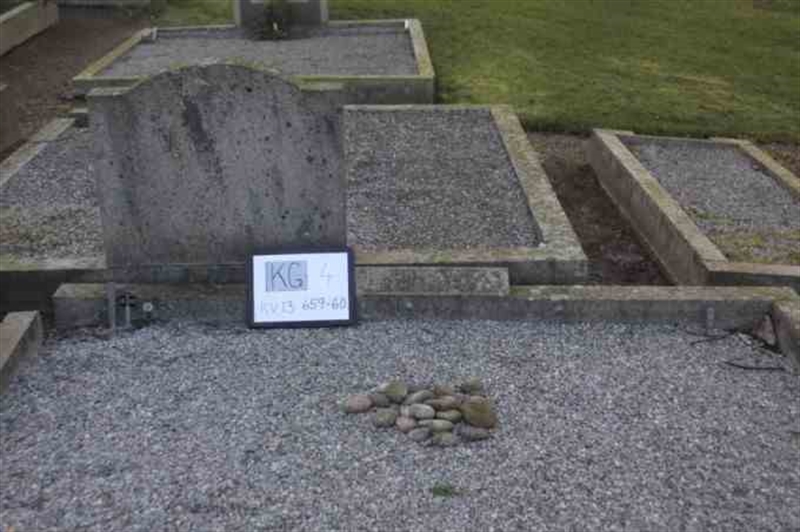 Hautatunnus: 4 13   659-660