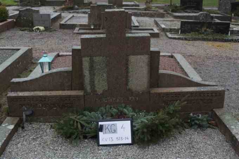 Hautatunnus: 4 13   513-514