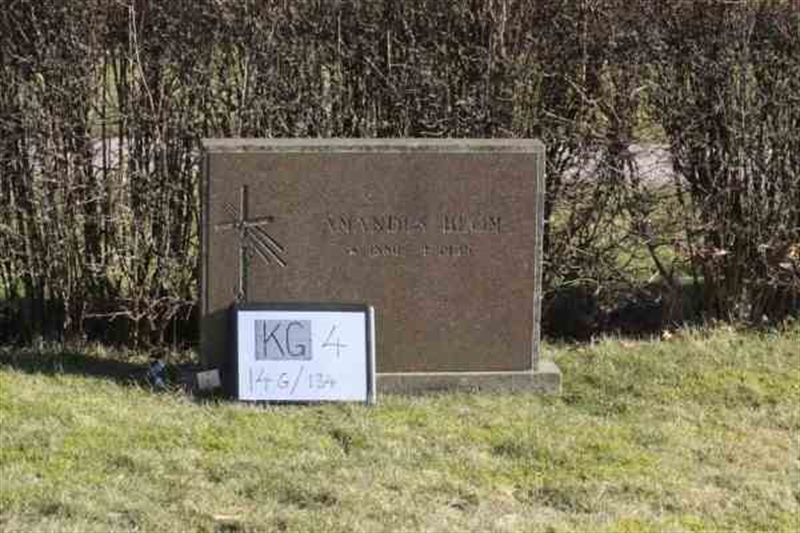 Hautatunnus: 4 14-G   184