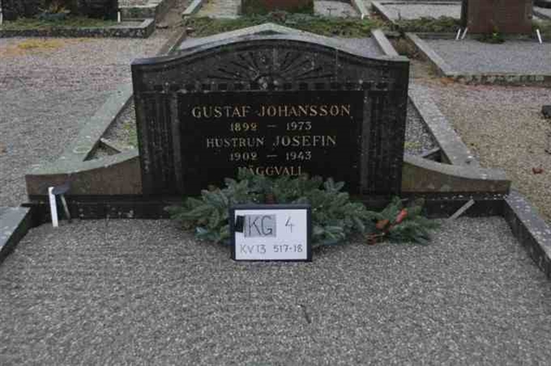 Hautatunnus: 4 13   517-518