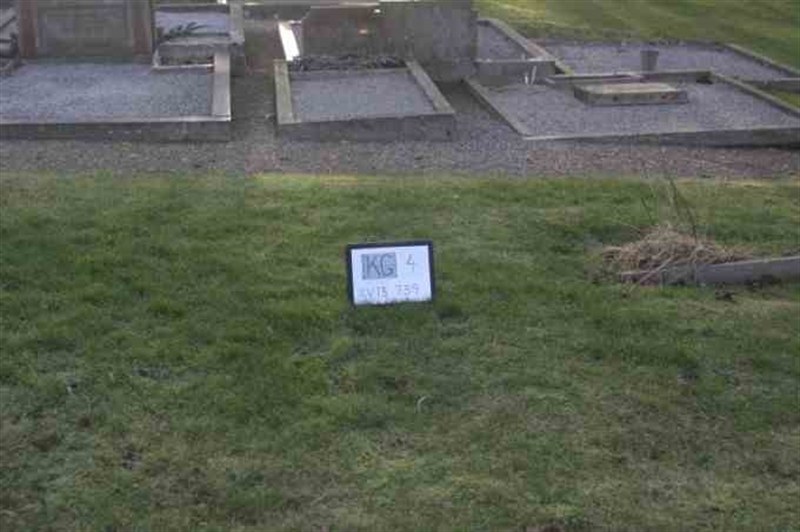 Gravnummer: 4 13   739