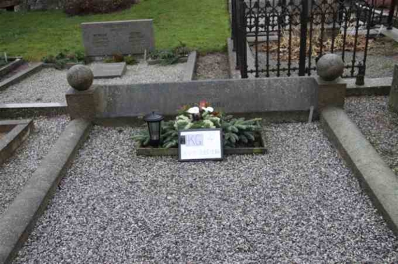 Gravnummer: 4 11   285-286