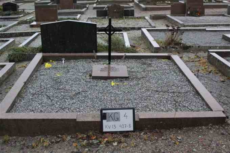 Hautatunnus: 4 13   427-428