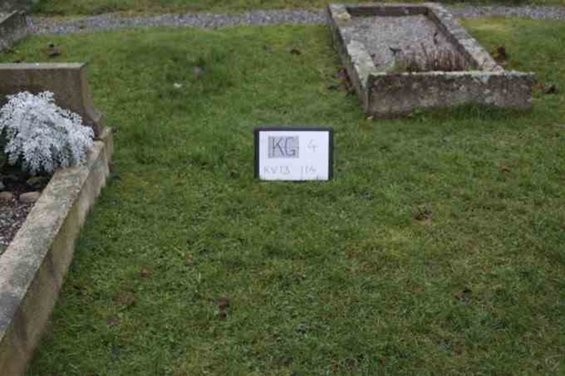 Gravnummer: 4 13   114