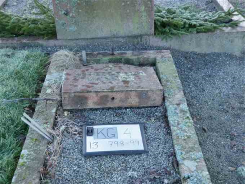 Hautatunnus: 4 13   798-799