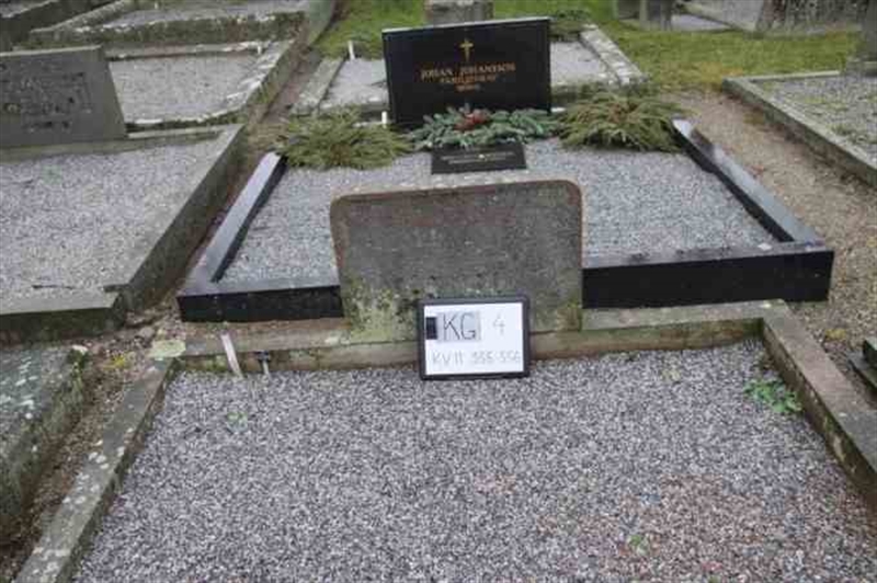 Hautatunnus: 4 11   355-356