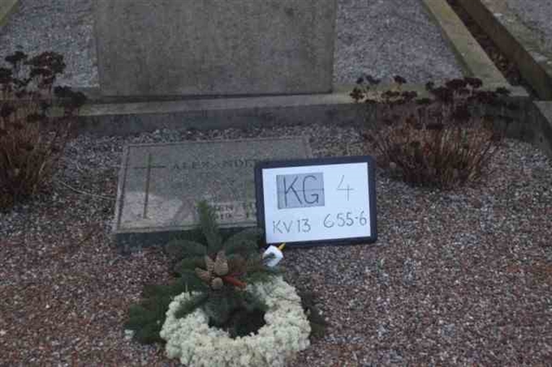 Gravnummer: 4 13   655-656