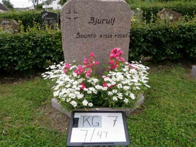 Gravnummer: 7 07    47