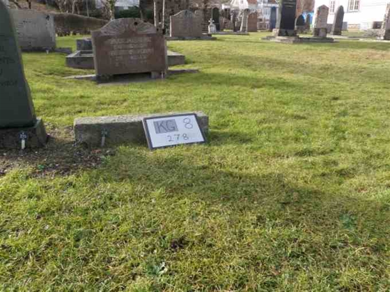 Gravnummer: 8    27-1