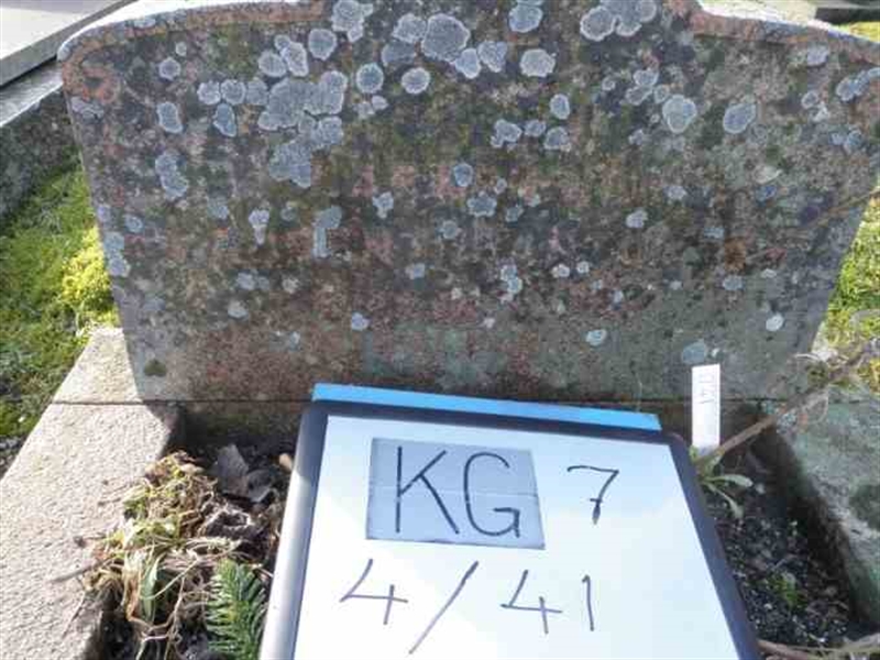 Hautatunnus: 7 04    41-1