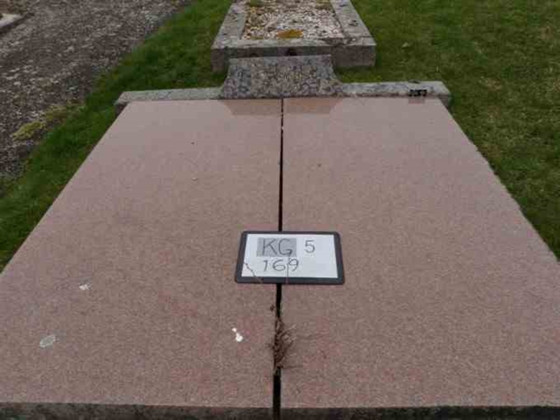 Grave number: 5   169-2