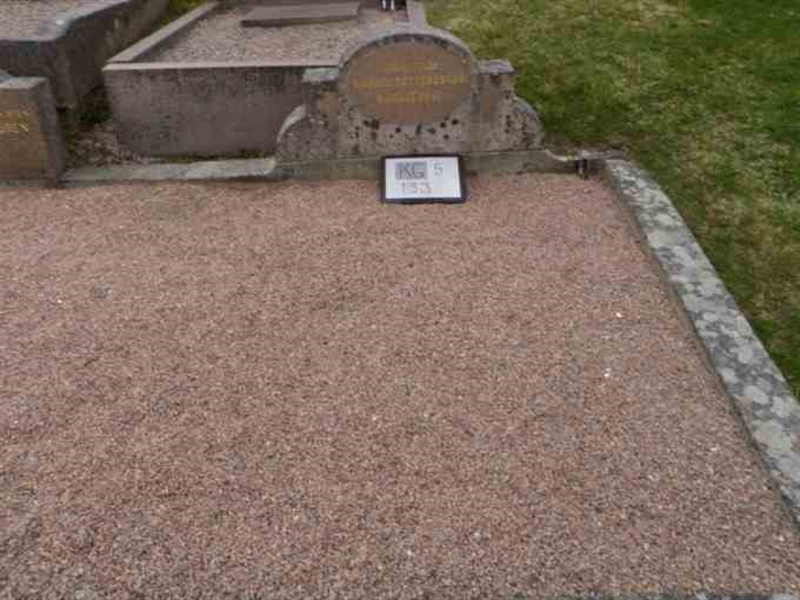 Gravnummer: 5   133-2